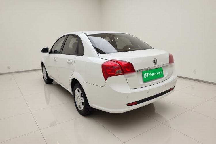 Used Buick Excelle 2013 1.5L Automatic Classic Model Exterior 3
