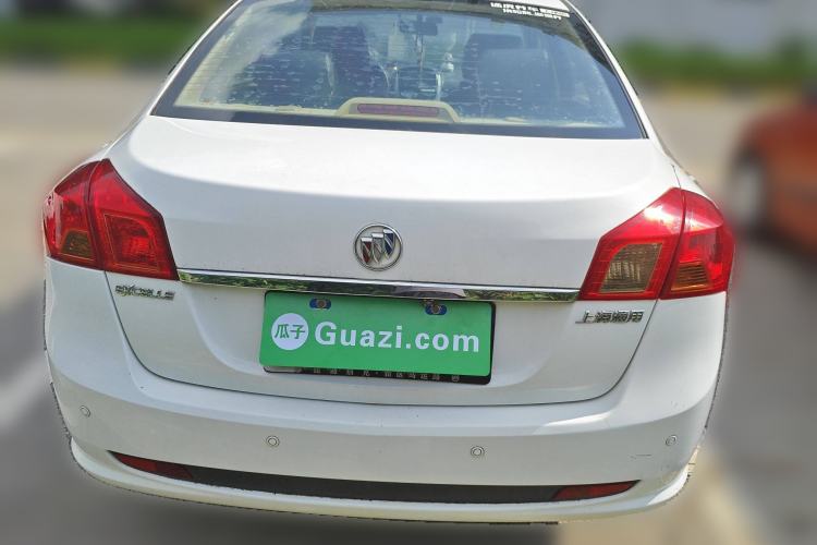 Used Buick Excelle 2013 1.5L Automatic Classic Model Exterior 4