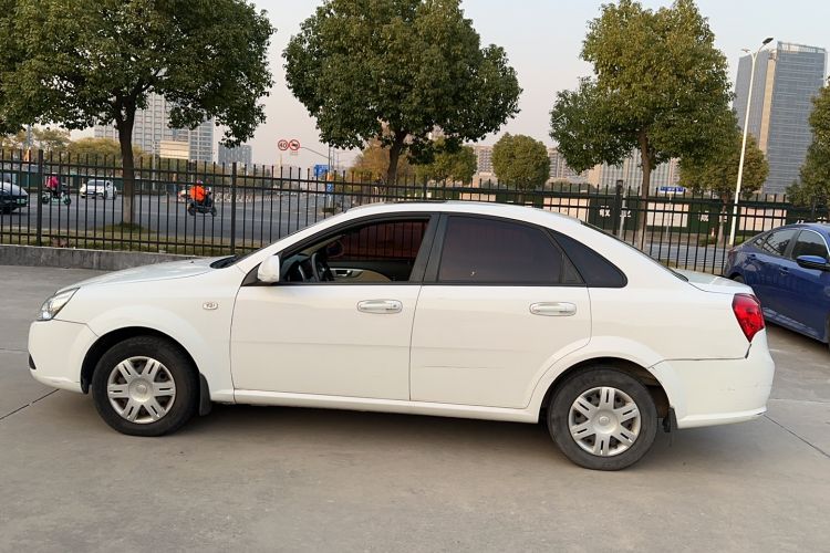Used Buick Excelle 2013 1.5L Manual Classic Model Exterior 5