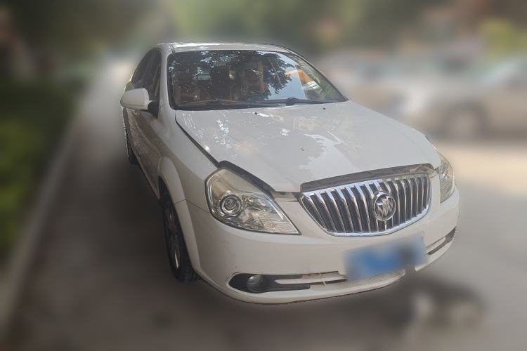 Used Buick Excelle 2013 1.5L Automatic Luxury Model Front Right 45 Deg