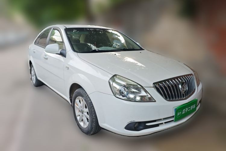 Used Buick Excelle 2013 1.5L Manual Classic Model Front Right 45 Deg
