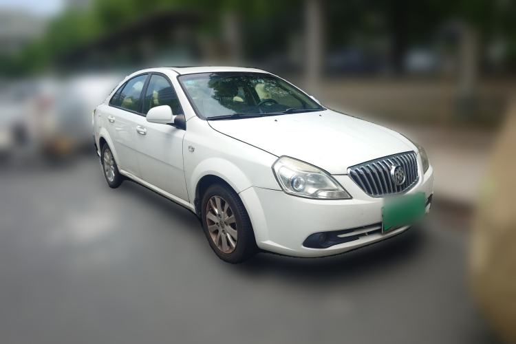 Used Buick Excelle 2013 1.5L Manual Luxury Model Front Right 45 Deg