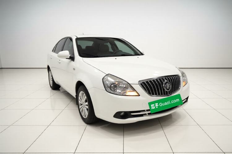 Used Buick Excelle 2013 1.5L Manual Classic Model Front Right 45 Deg