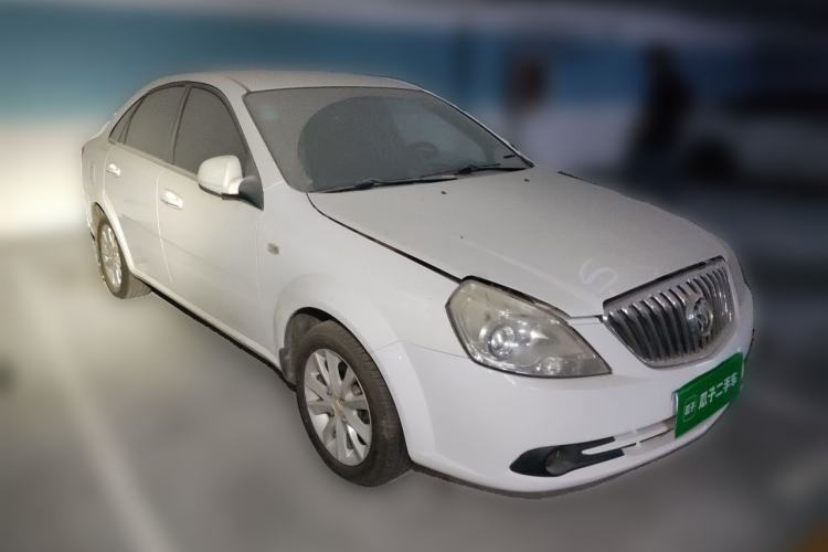 Used Buick Excelle 2013 1.5L Automatic Classic Model Front Right 45 Deg