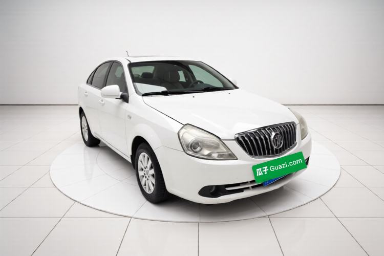 Used Buick Excelle 2013 1.5L Manual Classic Model Front Right 45 Deg