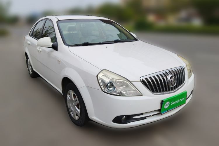 Used Buick Excelle 2013 1.5L Manual Classic Model Front Right 45 Deg
