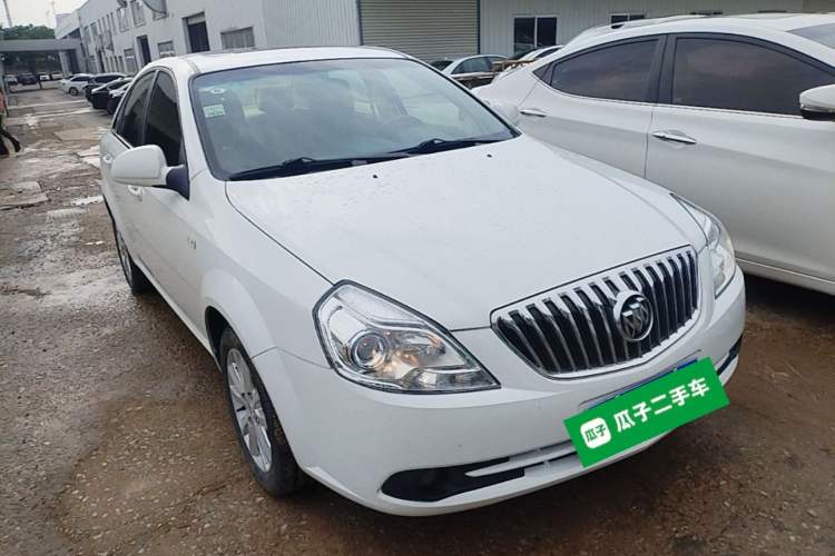 Used Buick Excelle 2013 1.5L Manual Luxury Model Front Right 45 Deg