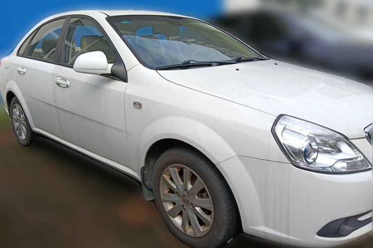 Used Buick Excelle 2013 1.5L Automatic Luxury Model Front Right 45 Deg