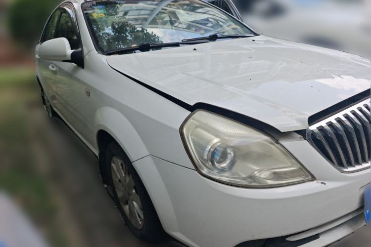 Used Buick Excelle 2013 1.5L Manual Luxury Model Front Right 45 Deg