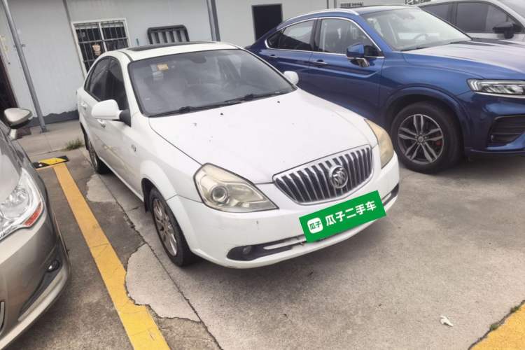 Used Buick Excelle 2013 1.5L Automatic Classic Model Front Right 45 Deg