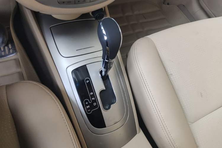 Used Buick Excelle 2013 1.5L Automatic Classic Model Gear Lever