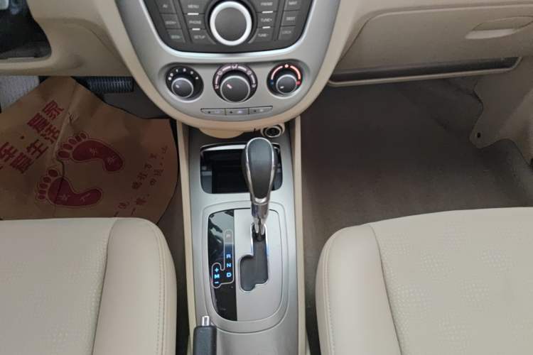 Used Buick Excelle 2013 1.5L Automatic Classic Model Gear Lever