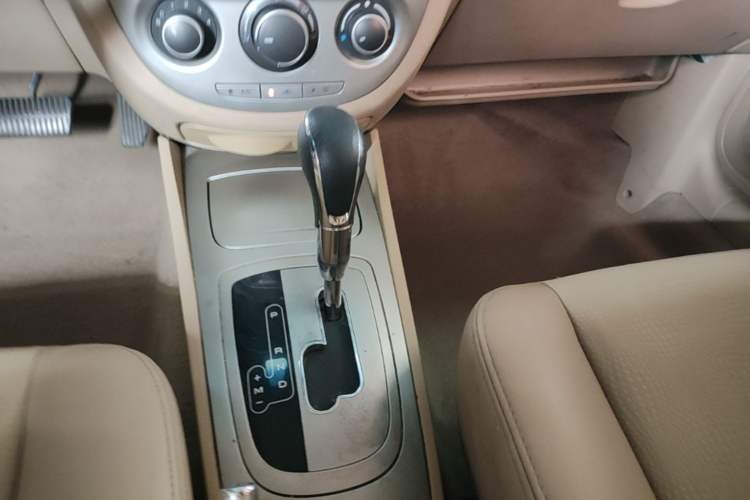 Used Buick Excelle 2013 1.5L Automatic Classic Model Gear Lever