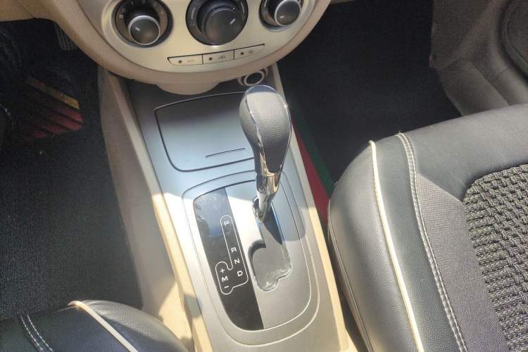 Used Buick Excelle 2013 1.5L Automatic Classic Model Gear Lever