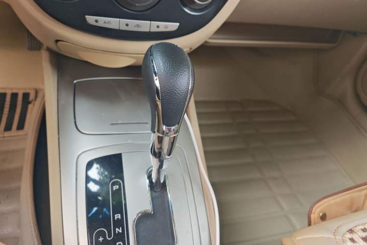 Used Buick Excelle 2013 1.5L Automatic Classic Model Gear Lever