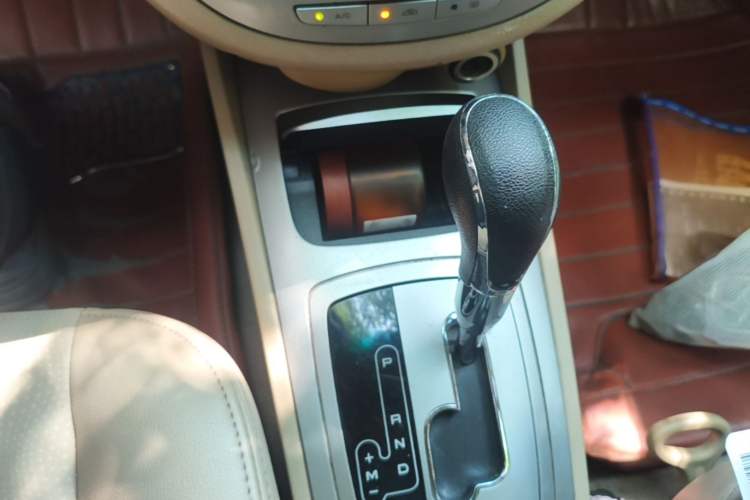 Used Buick Excelle 2013 1.5L Automatic Classic Model Gear Lever