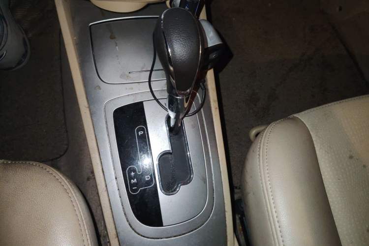 Used Buick Excelle 2013 1.5L Automatic Classic Model Gear Lever