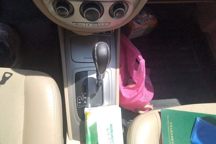 Used Buick Excelle 2013 1.5L Automatic Classic Model Gear Lever