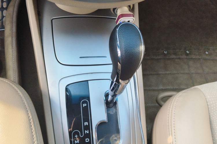 Used Buick Excelle 2013 1.5L Automatic Classic Model Gear Lever