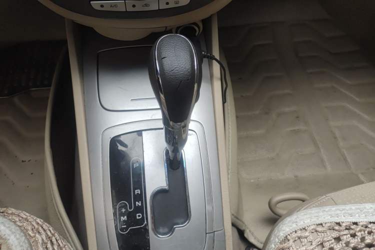 Used Buick Excelle 2013 1.5L Automatic Classic Model Gear Lever