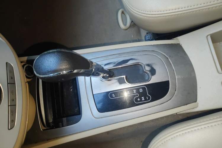 Used Buick Excelle 2013 1.5L Automatic Classic Model Gear Lever