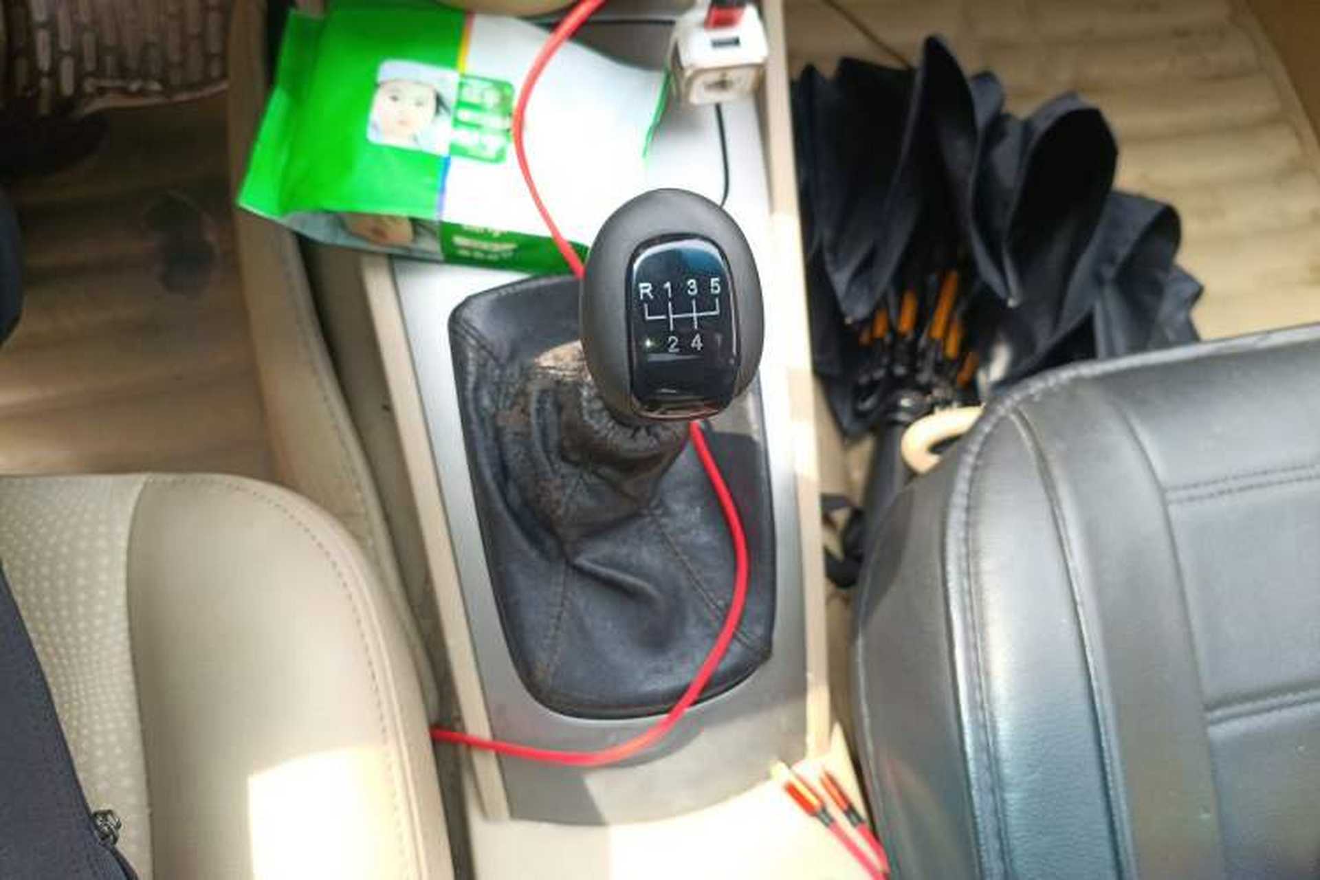 Used Buick Excelle 2013 1.5L Manual Classic Model Gear Lever