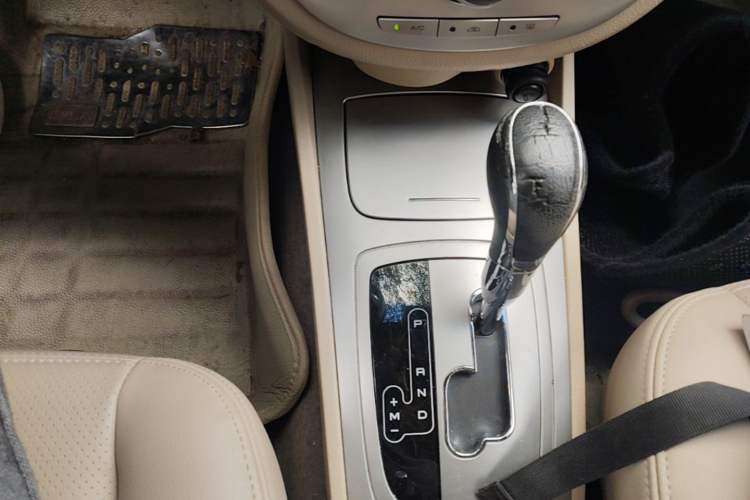 Used Buick Excelle 2013 1.5L Automatic Classic Model Gear Lever