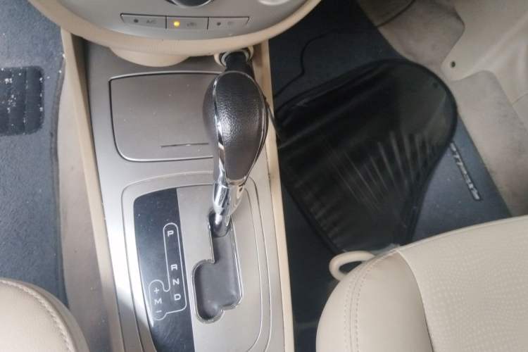 Used Buick Excelle 2013 1.5L Automatic Classic Model Gear Lever