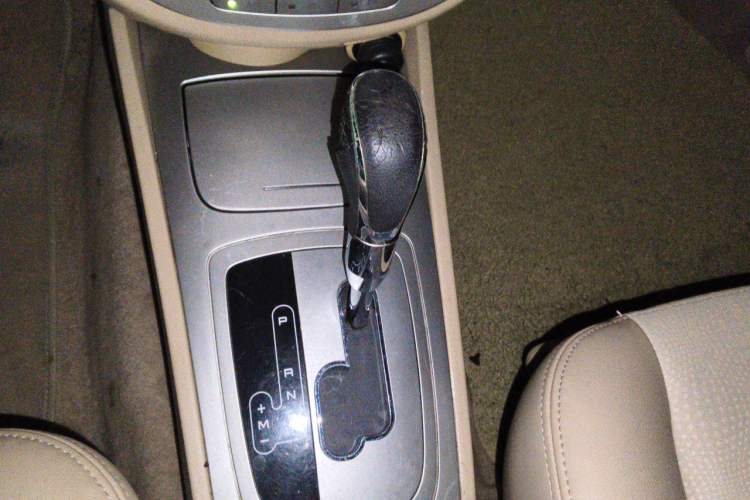 Used Buick Excelle 2013 1.5L Automatic Classic Model Gear Lever