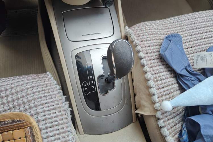 Used Buick Excelle 2013 1.5L Automatic Classic Model Gear Lever