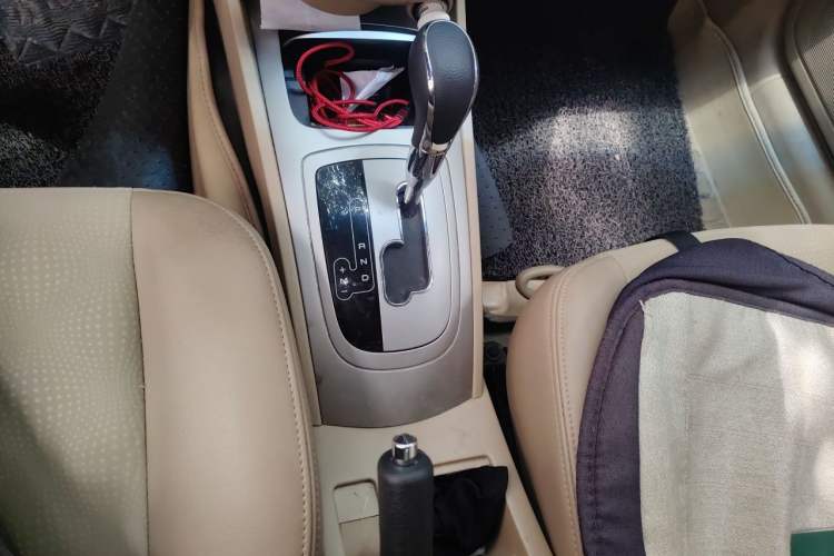 Used Buick Excelle 2013 1.5L Automatic Classic Model Gear Lever