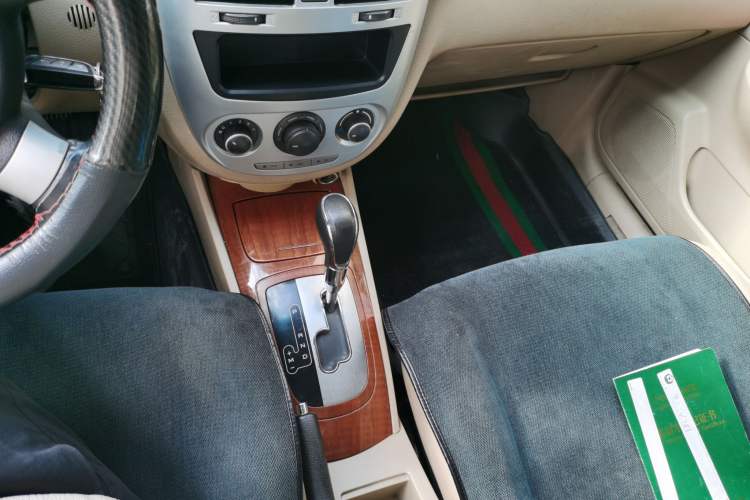 Used Buick Excelle 2013 1.5L Automatic Luxury Model Gear Lever