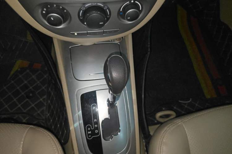 Used Buick Excelle 2013 1.5L Automatic Classic Model Gear Lever