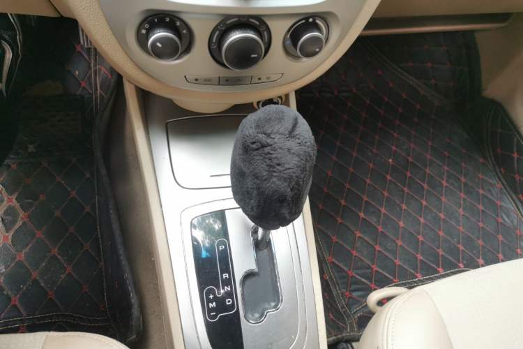 Used Buick Excelle 2013 1.5L Automatic Classic Model Gear Lever