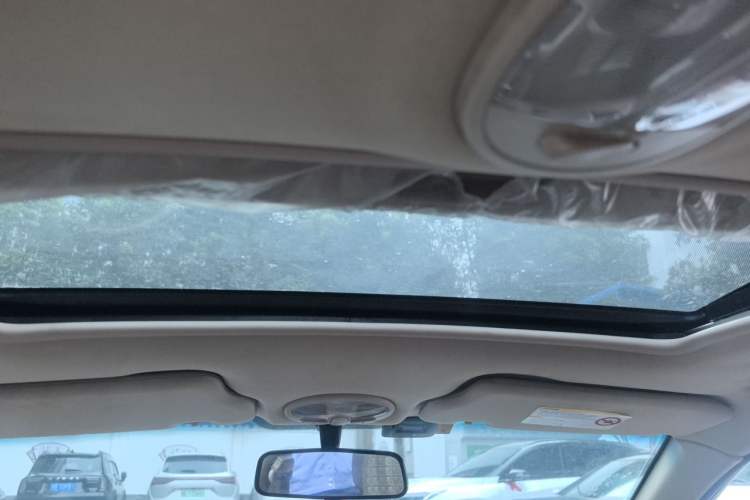 Used Buick Excelle 2013 1.5L Manual Classic Model Headliner