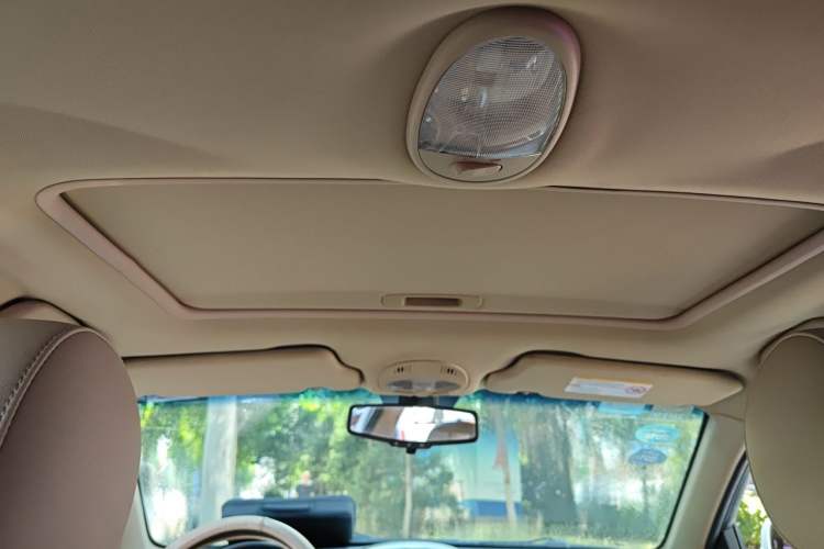 Used Buick Excelle 2013 1.5L Automatic Luxury Model Headliner