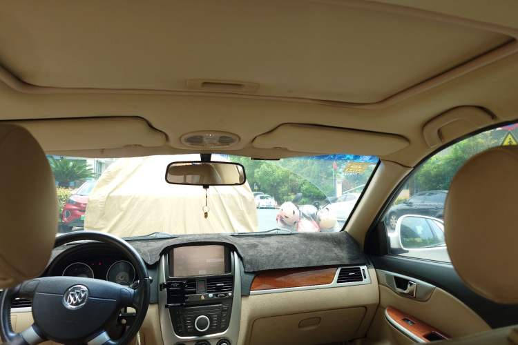 Used Buick Excelle 2013 1.5L Manual Luxury Model Headliner