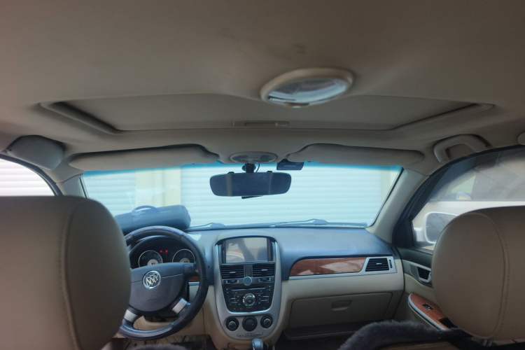 Used Buick Excelle 2013 1.5L Automatic Luxury Model Headliner