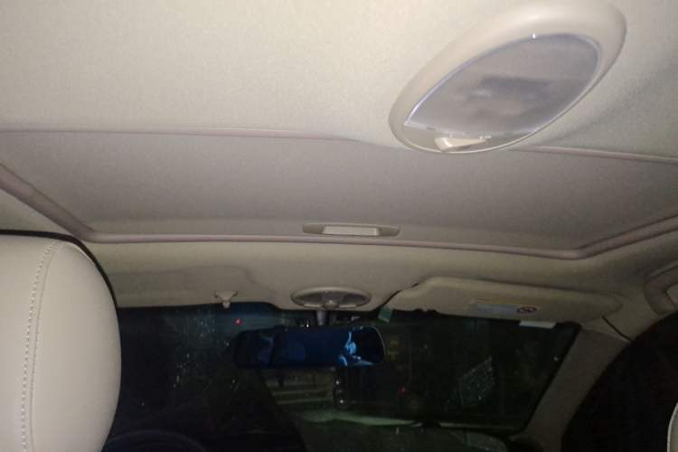 Used Buick Excelle 2013 1.5L Manual Classic Model Headliner