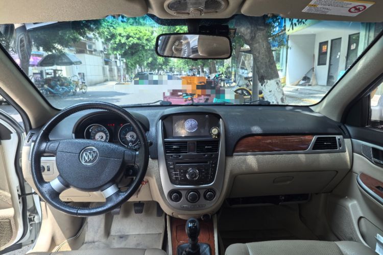 Used Buick Excelle 2013 1.5L Manual Luxury Model Headliner