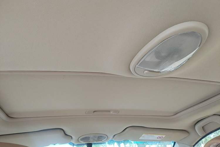 Used Buick Excelle 2013 1.5L Manual Luxury Model Headliner