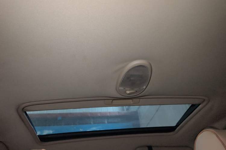 Used Buick Excelle 2013 1.5L Manual Classic Model Headliner