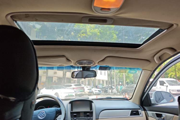Used Buick Excelle 2013 1.5L Manual Classic Model Headliner