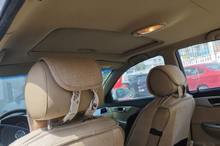 Used Buick Excelle 2013 1.5L Manual Classic Model Headliner