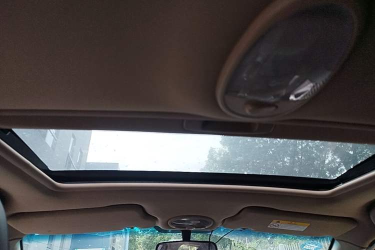 Used Buick Excelle 2013 1.5L Manual Classic Model Headliner