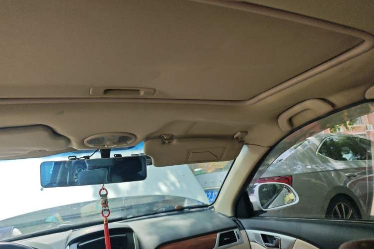Used Buick Excelle 2013 1.5L Manual Luxury Model Headliner