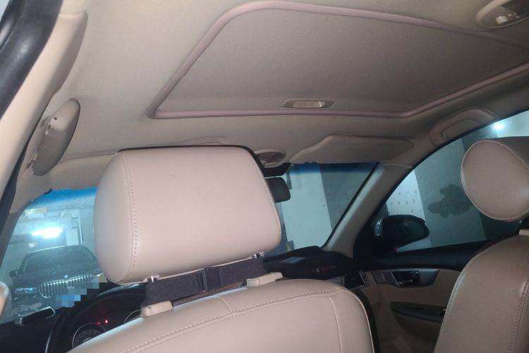Used Buick Excelle 2013 1.5L Manual Classic Model Headliner