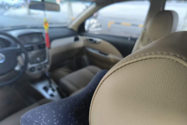 Used Buick Excelle 2013 1.5L Automatic Classic Model Headliner