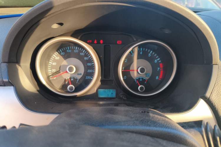 Used Buick Excelle 2013 1.5L Manual Classic Model Instrument Cluster
