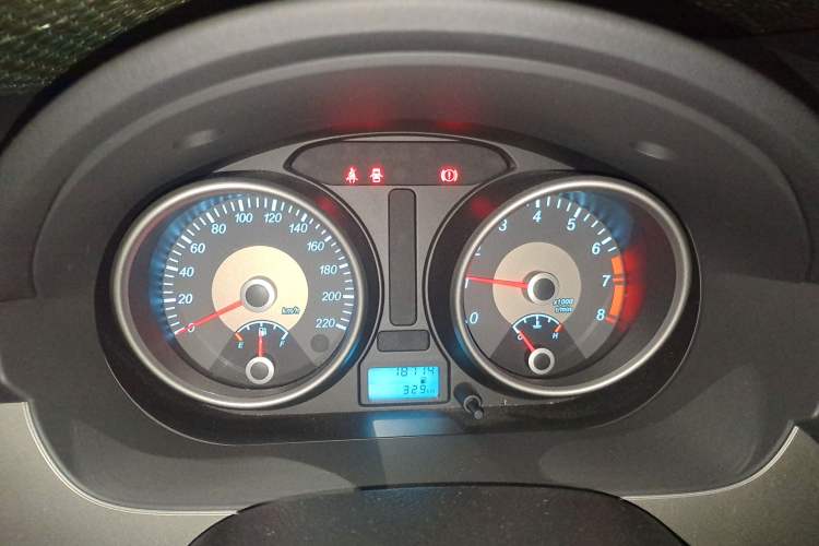 Used Buick Excelle 2013 1.5L Manual Classic Model Instrument Cluster